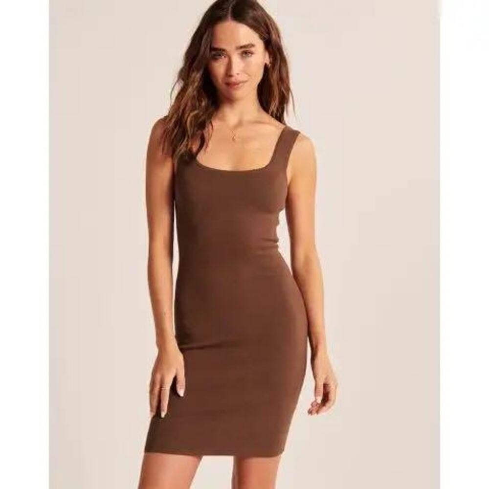 Abercrombie & Fitch 90s Ribbed Mini Sweater Dress